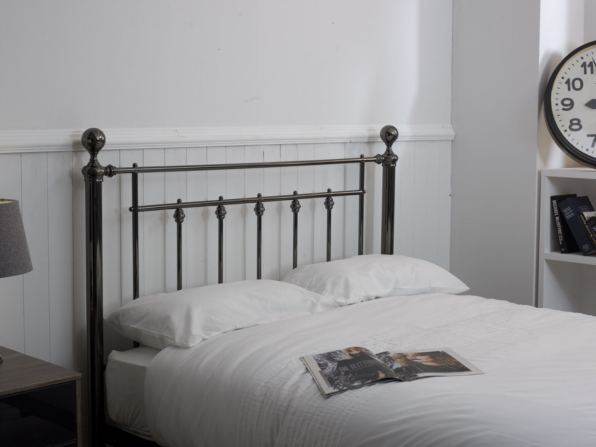 Avon Bed