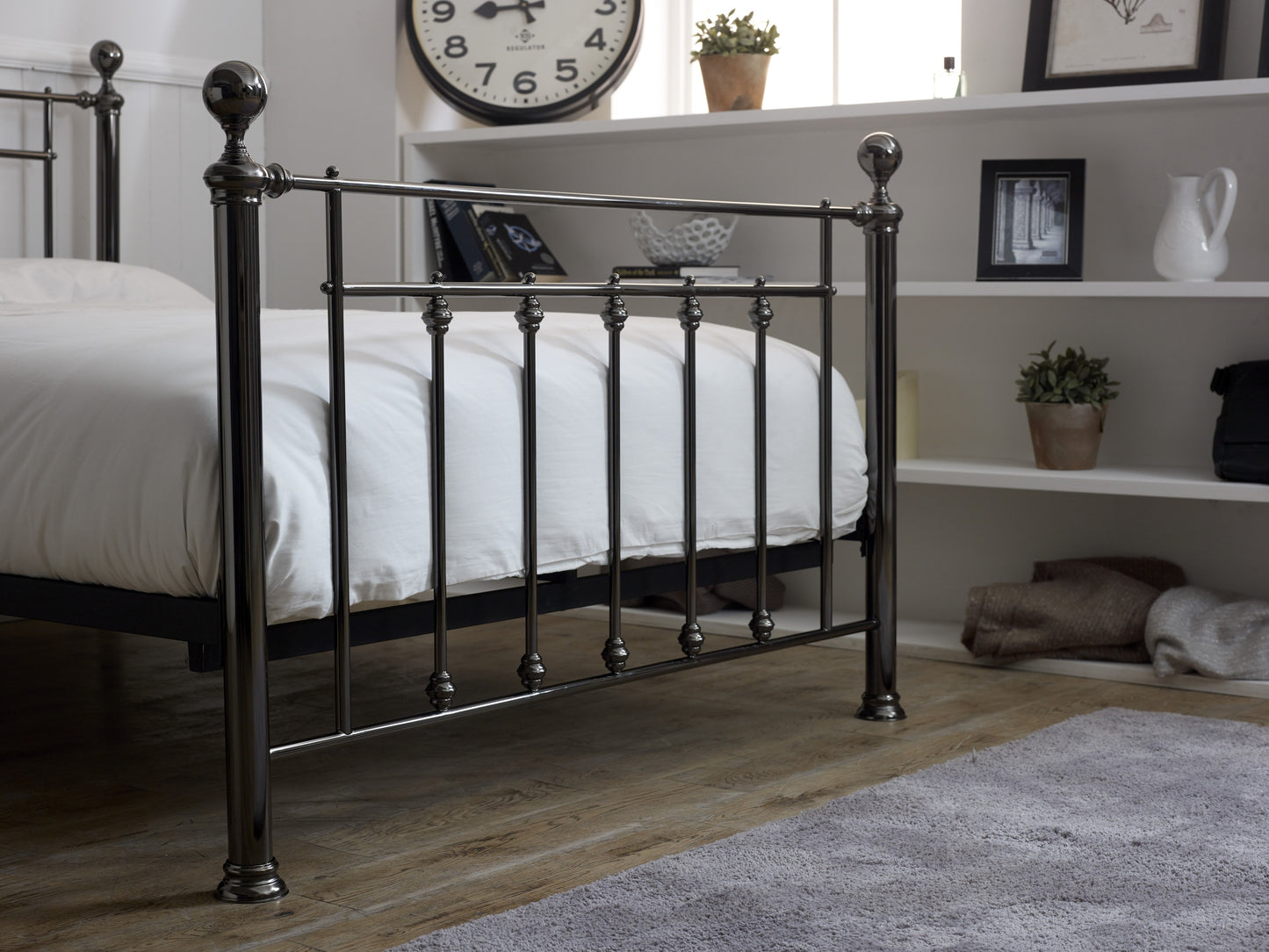 Avon Bed