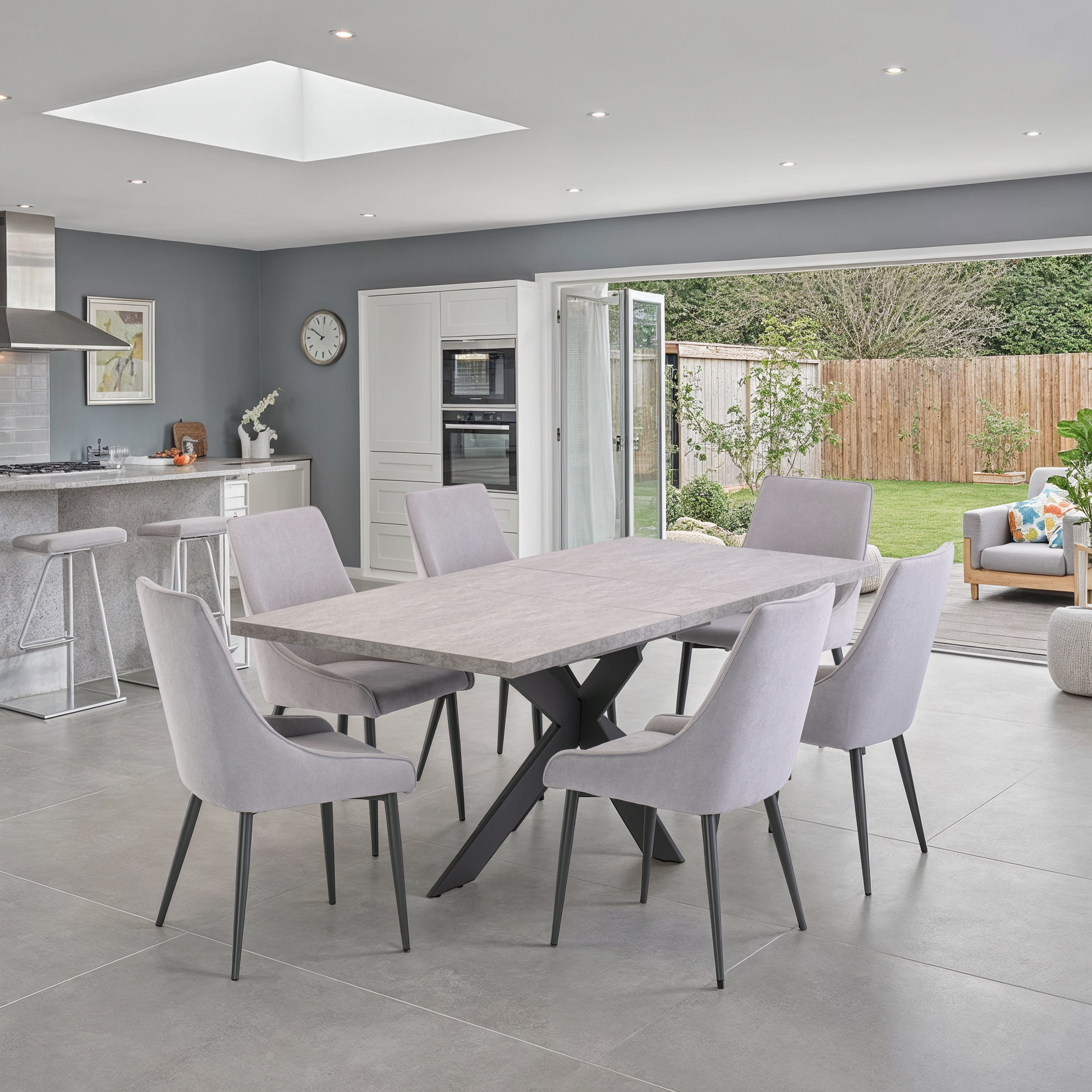 Rimini Dining Table