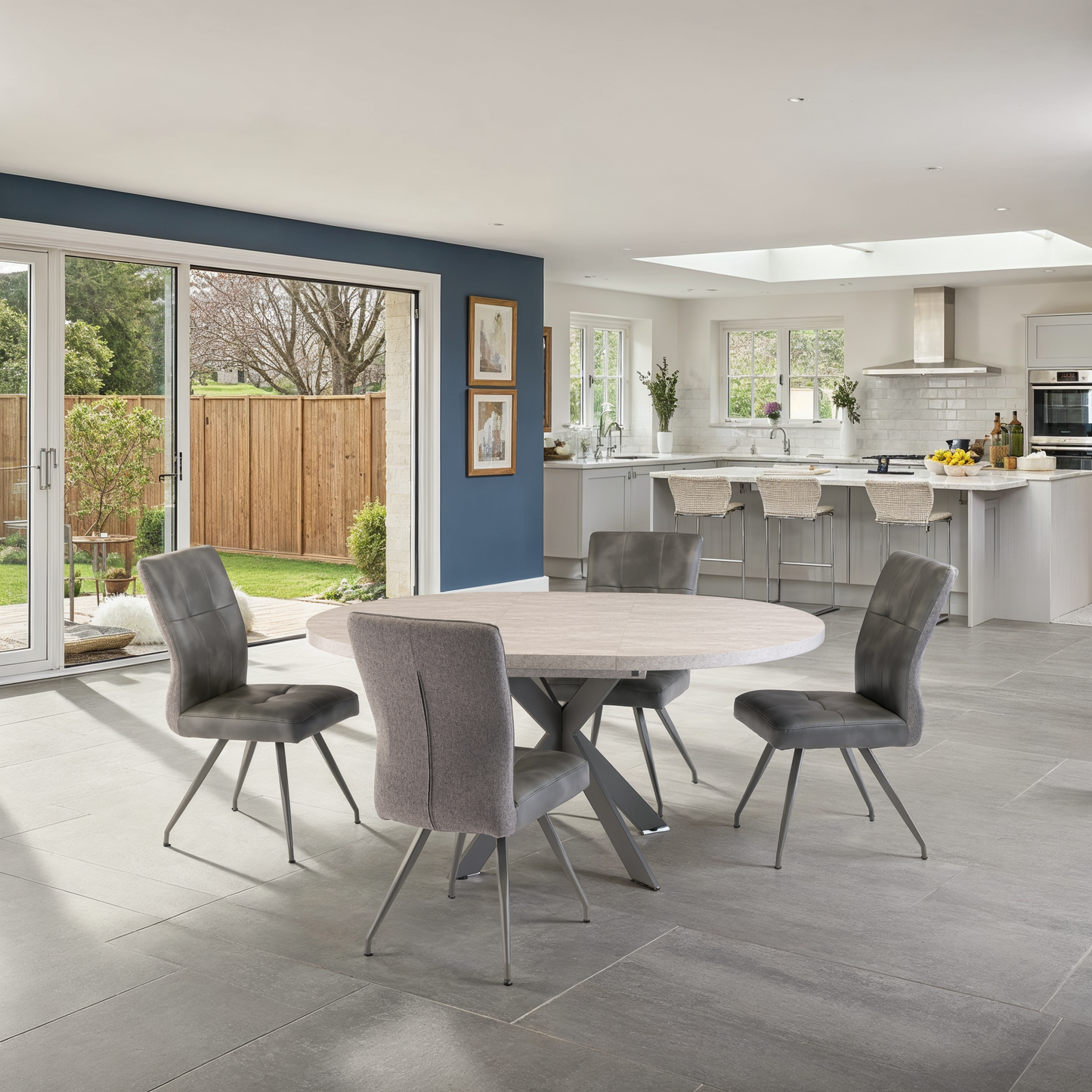 Rimini Dining Table
